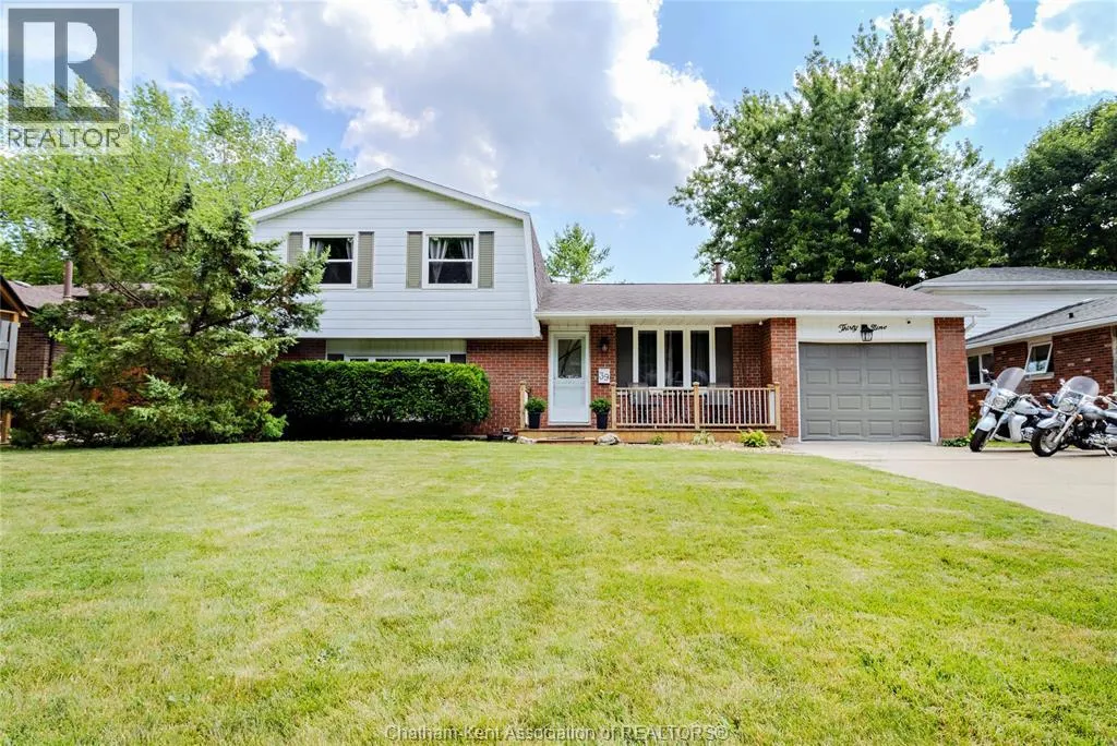 39 Parkwood Drive, Chatham
