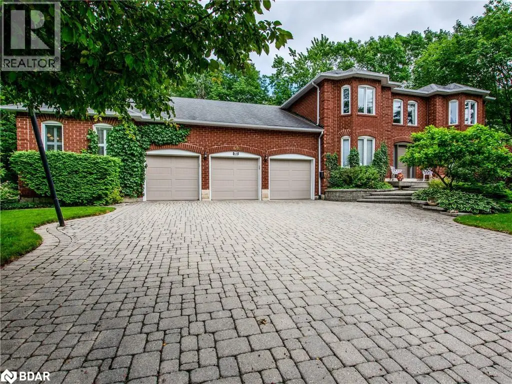 68 ALANA Drive, Springwater