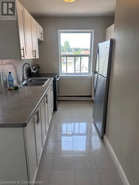 2 GRANT Boulevard Unit 14a, Dundas