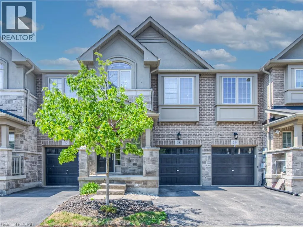 215 DUNDAS Street East Unit 38, Waterdown