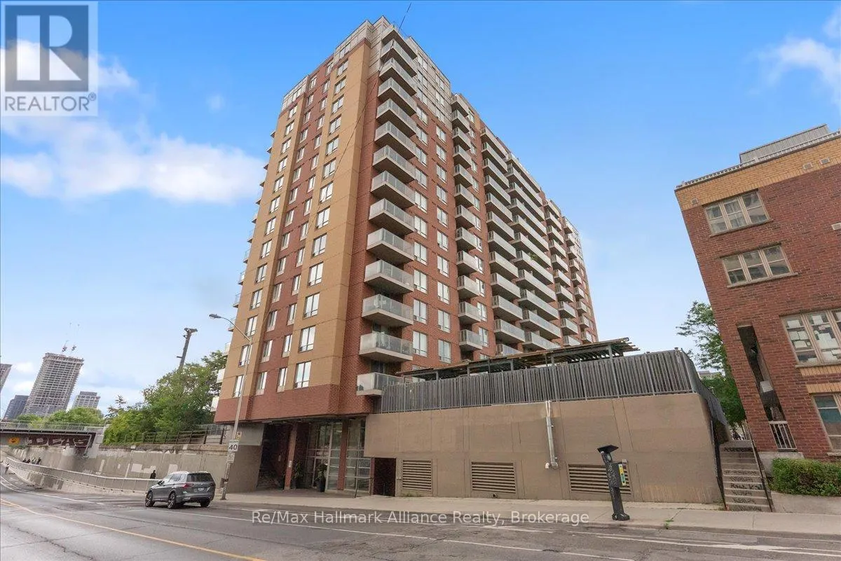 1369 Bloor Street West Unit 910, Toronto (Dufferin Grove)