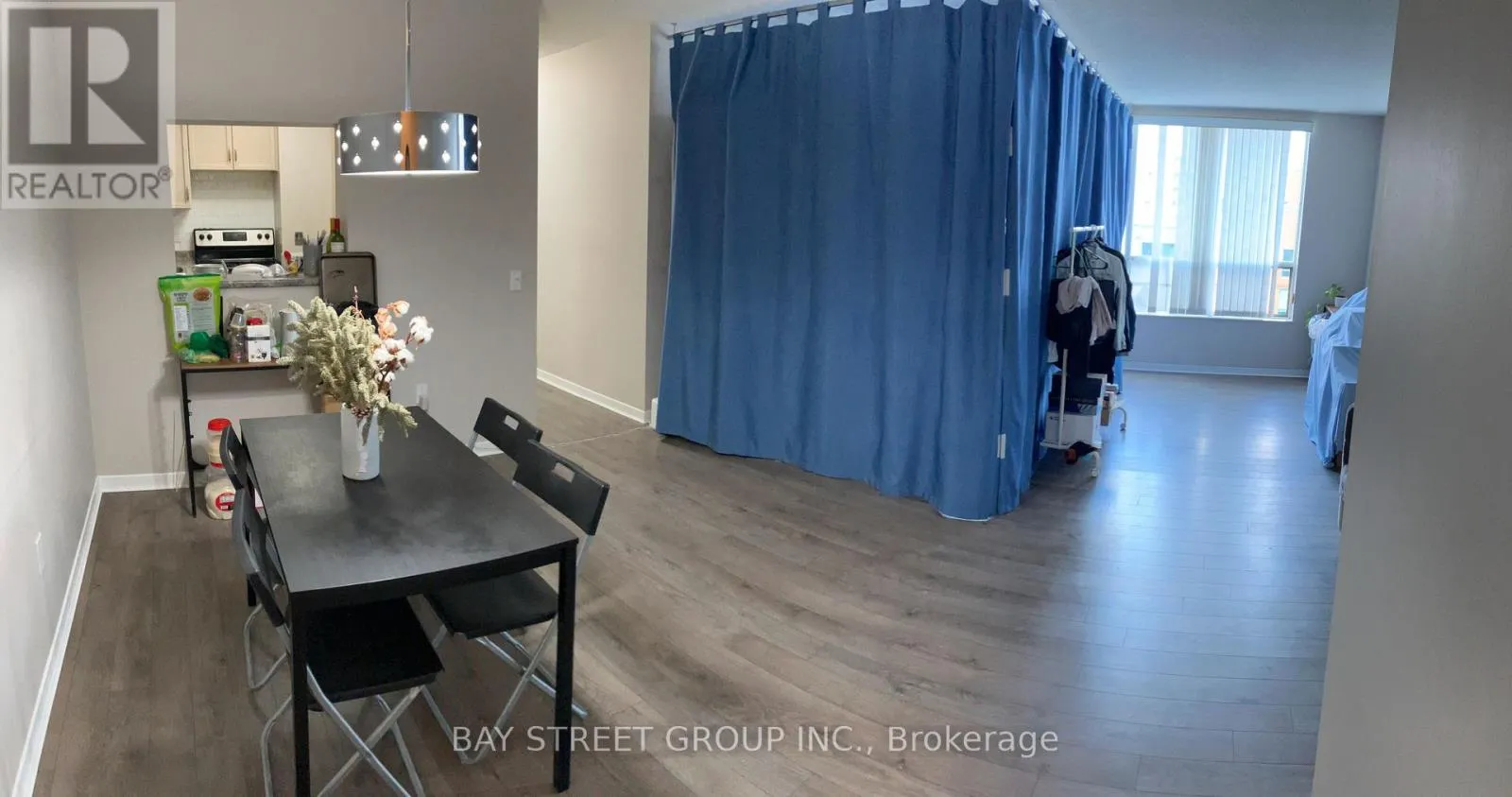 284 Bloor Street West Unit 902, Toronto (Annex)