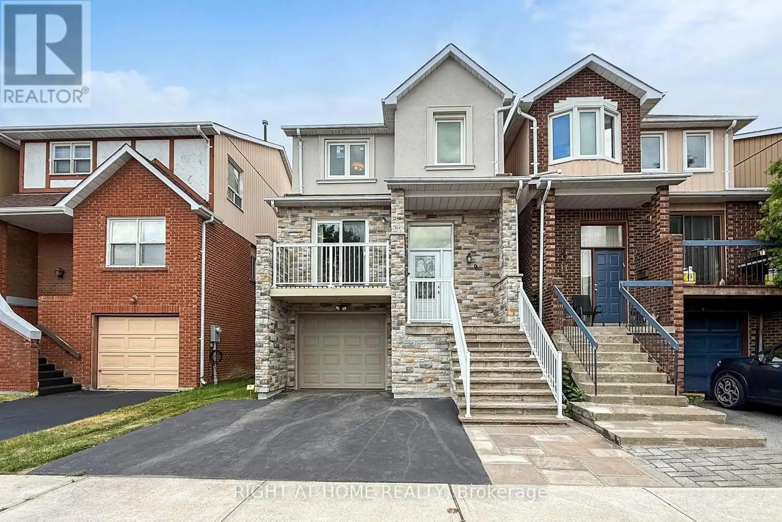 9 Festival Drive, Toronto (Westminster-Branson)
