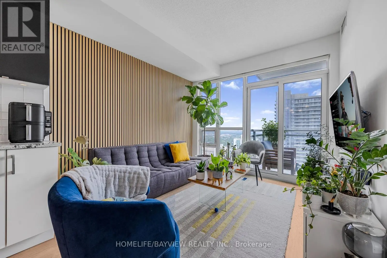 98 Lillian Street East Unit 2316, Toronto (Mount Pleasant West)