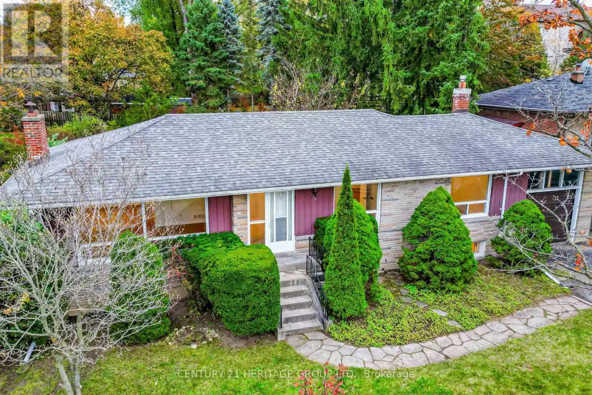 35 Caswell Drive, Toronto (Newtonbrook East)