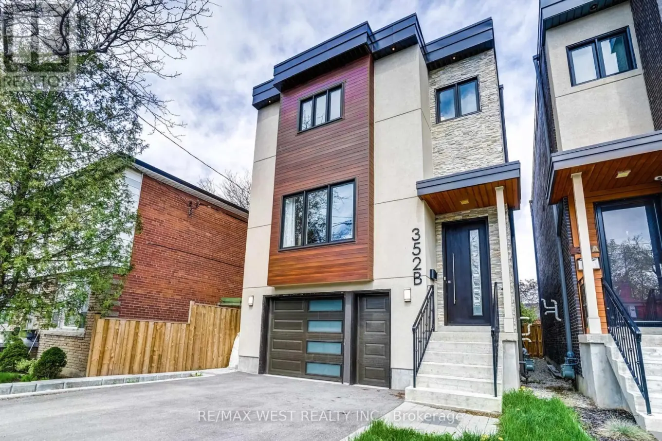 352B Lawrence Avenue West, Toronto (Bedford Park-Nortown)