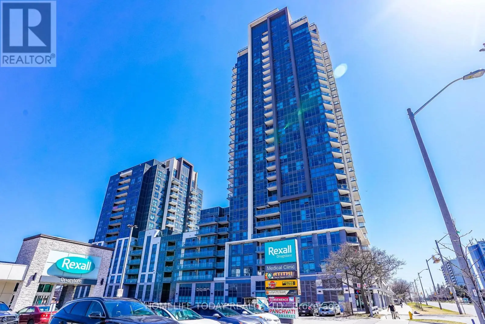 30 Meadowglen Place Unit 201, Toronto (Woburn)