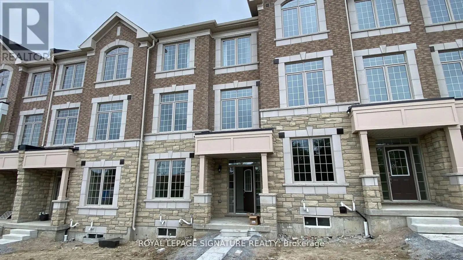 303 Kirkham Drive, Markham (Cedarwood)