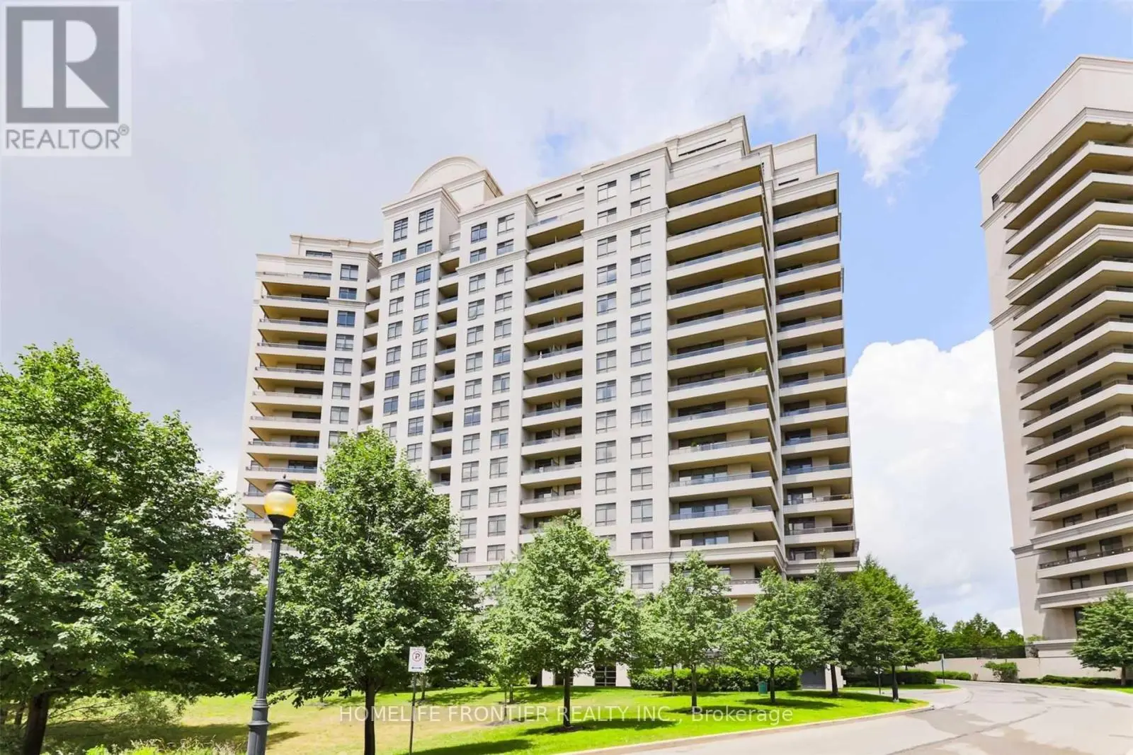 9235 Jane Street Unit 511, Vaughan (Maple)
