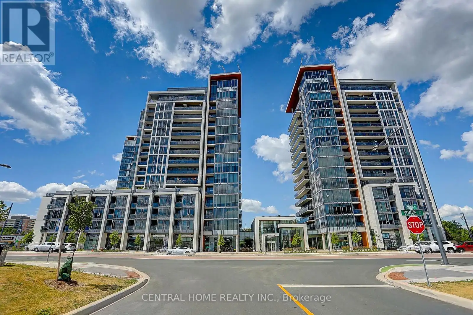 9608 Yonge Street Unit 911A, Richmond Hill (North Richvale)