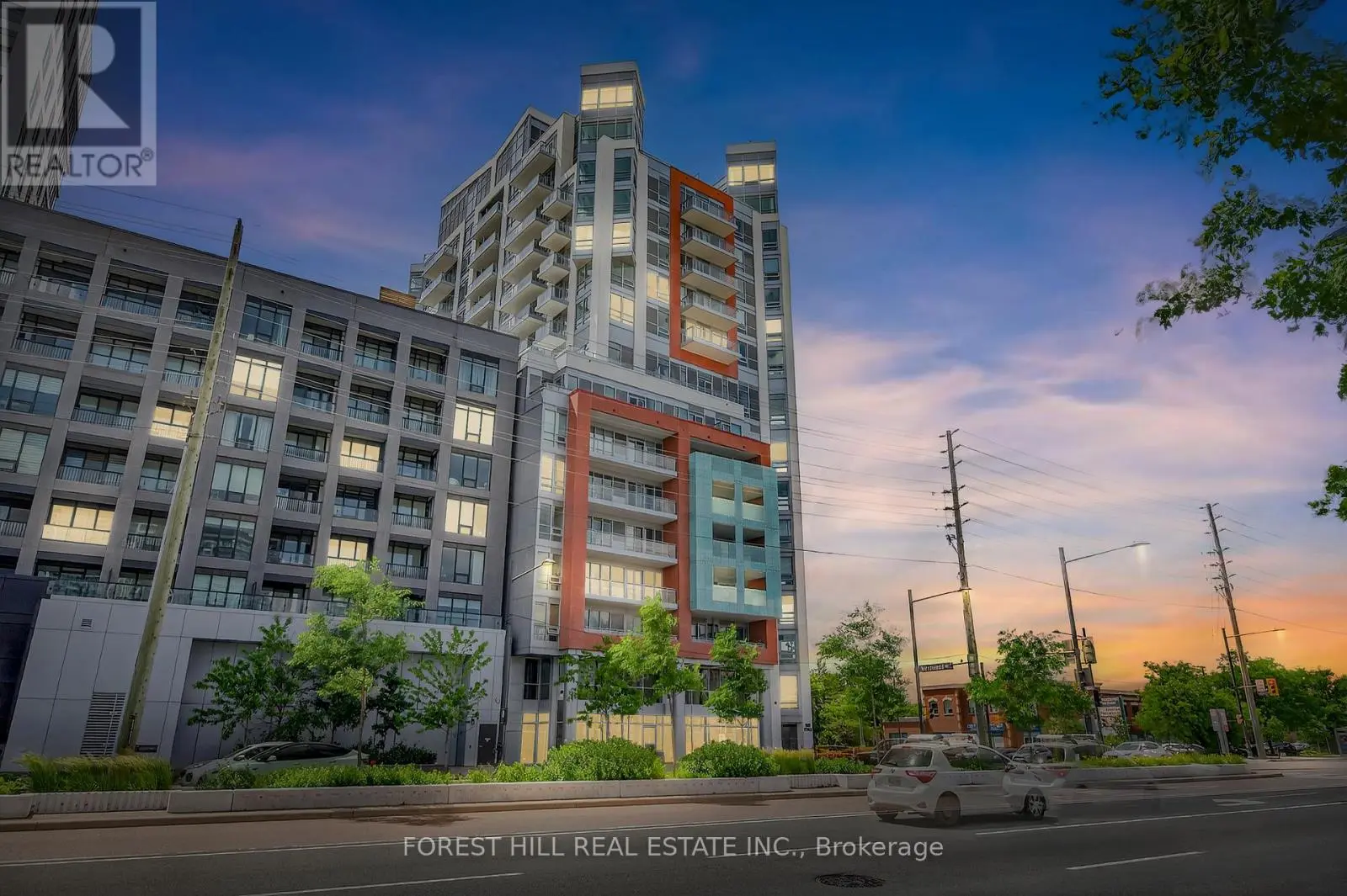 8888 Yonge Street Unit 802, Richmond Hill (South Richvale)