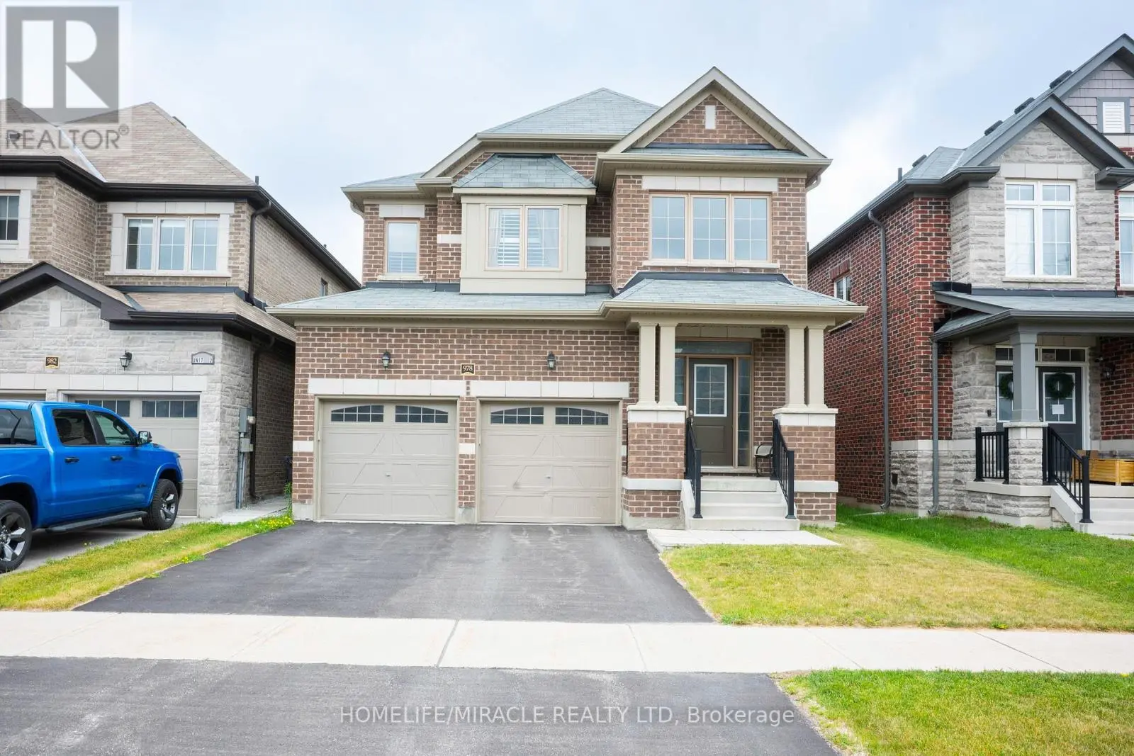 978 Barton Way, Innisfil