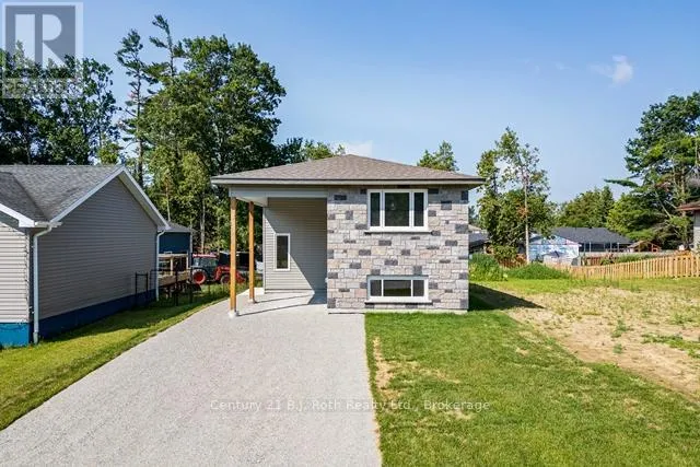 3382 Azcona Avenue, Severn