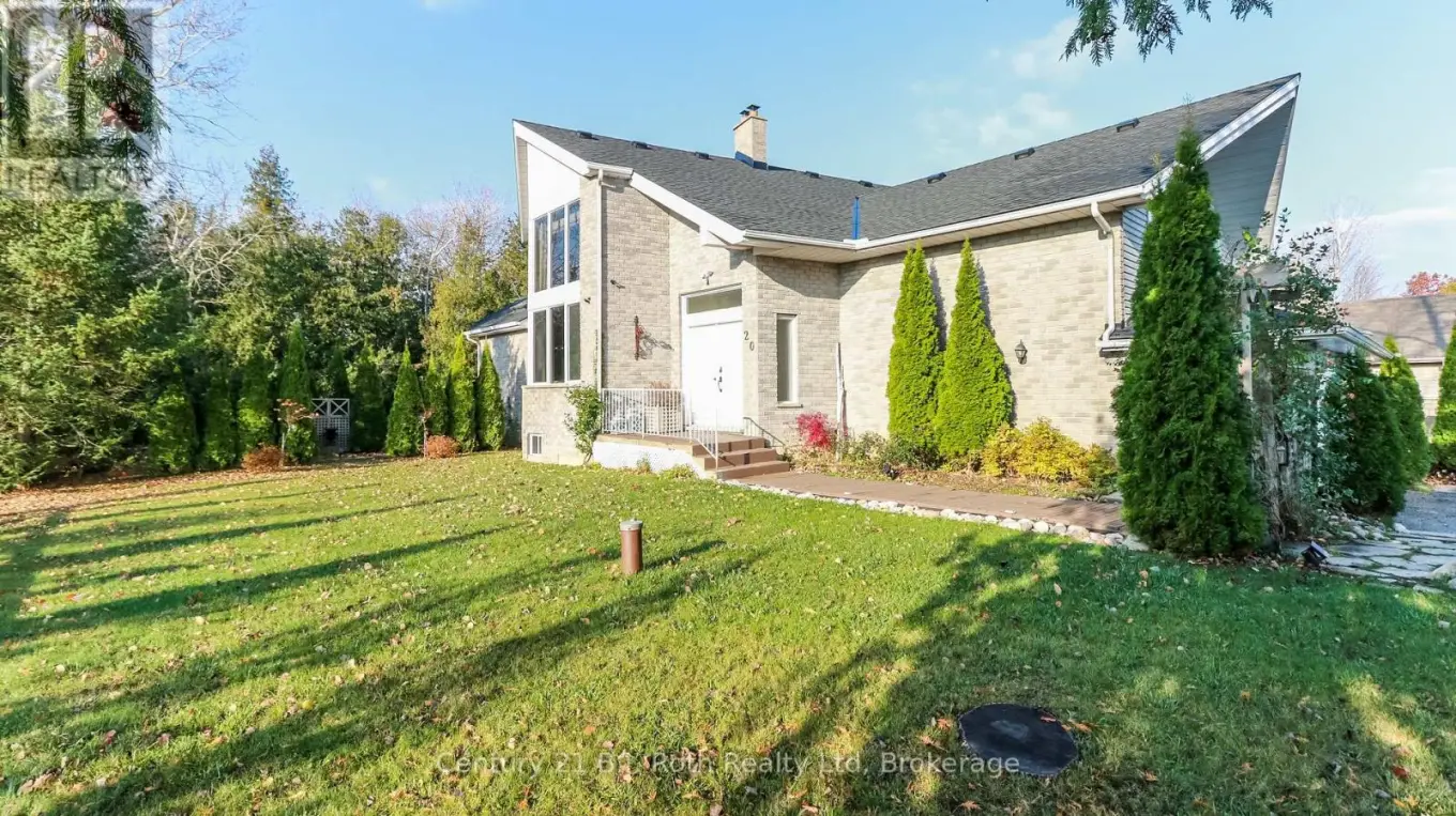 20 Grant Avenue, Tiny