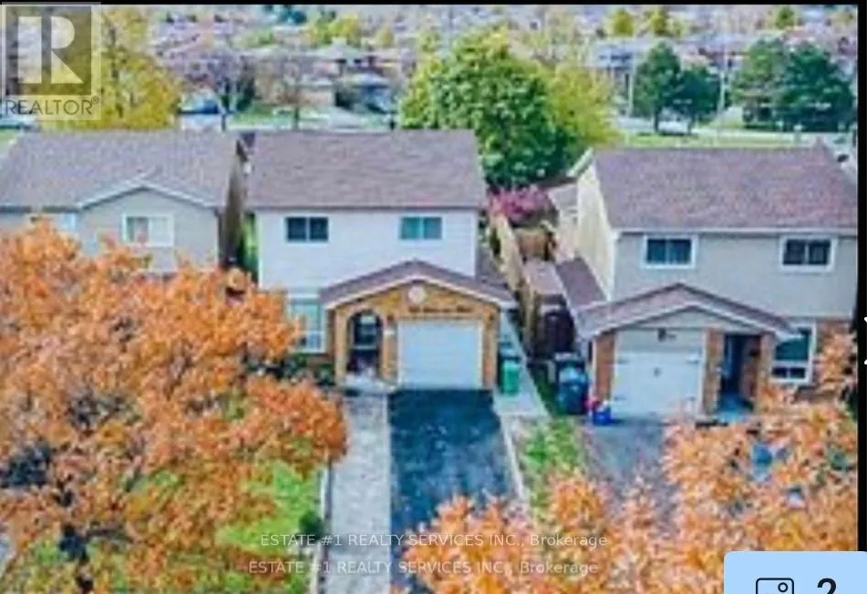 84 Simmons Boulevard, Brampton (Madoc)
