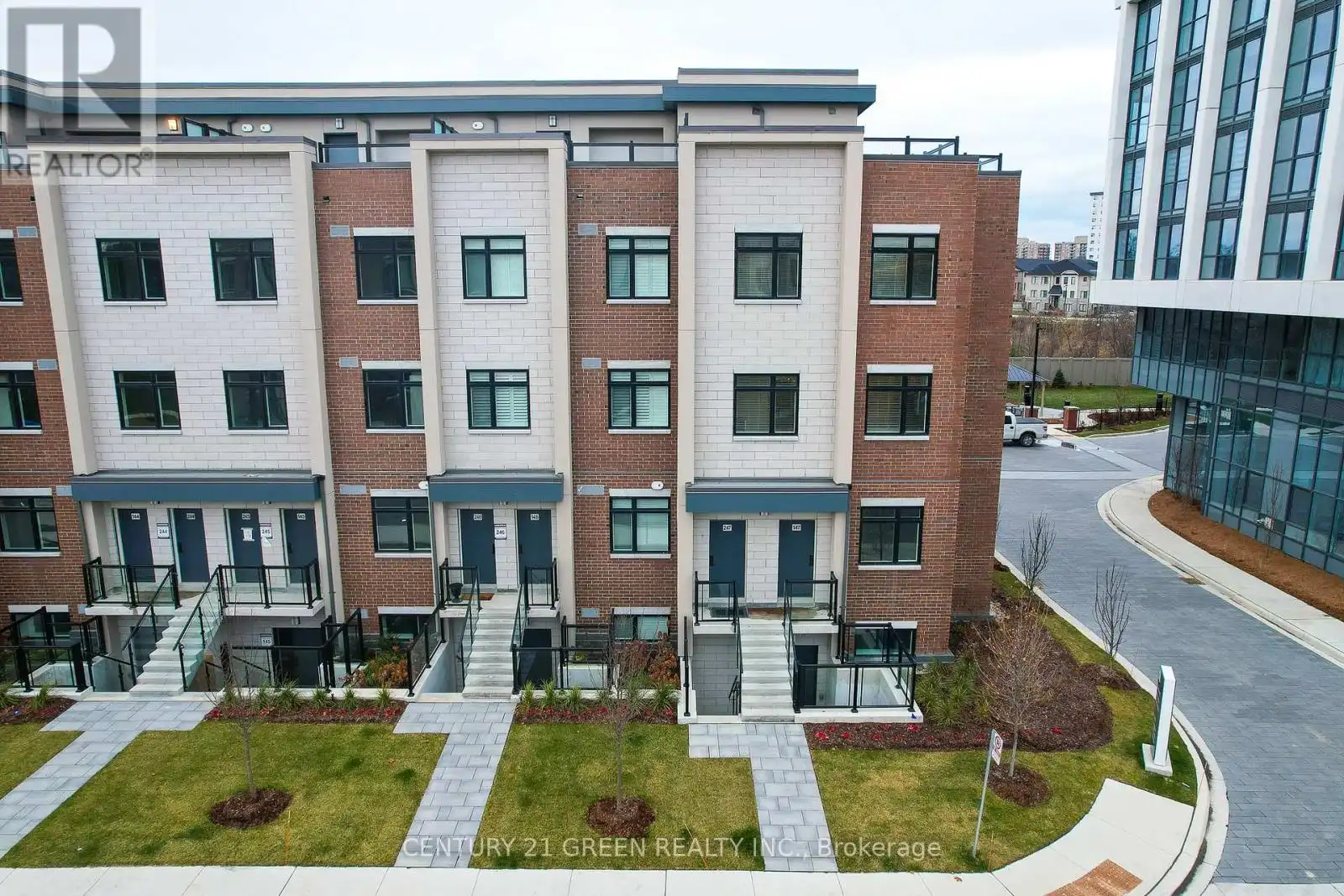 1075 Douglas McCurdy Common Unit 247, Mississauga (Lakeview)