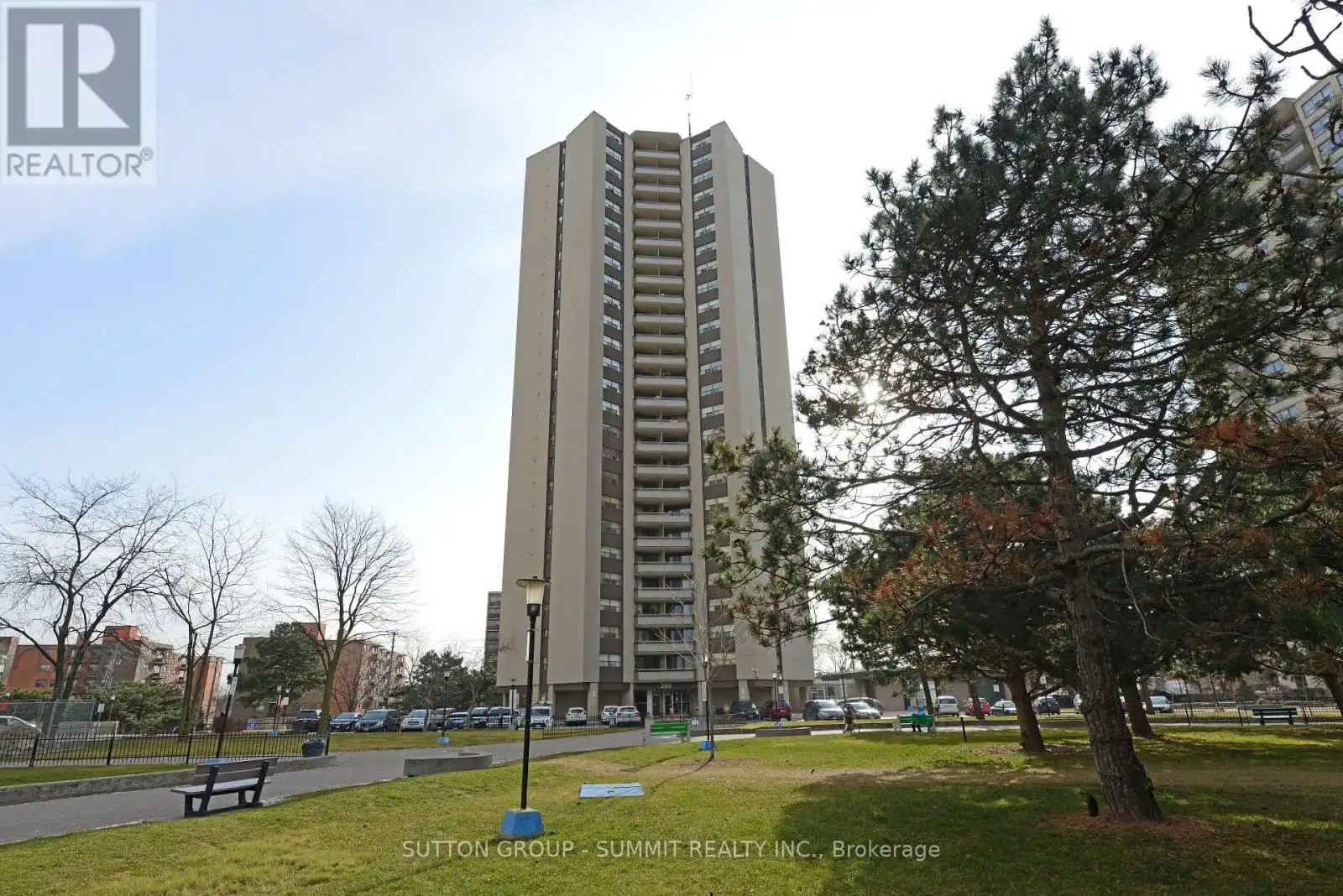 380 Dixon Road Unit 1902, Toronto (Kingsview Village-The Westway)