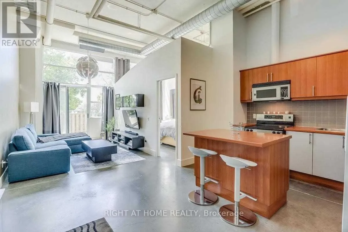 1001 Roselawn Avenue Unit 109, Toronto (Briar Hill-Belgravia)