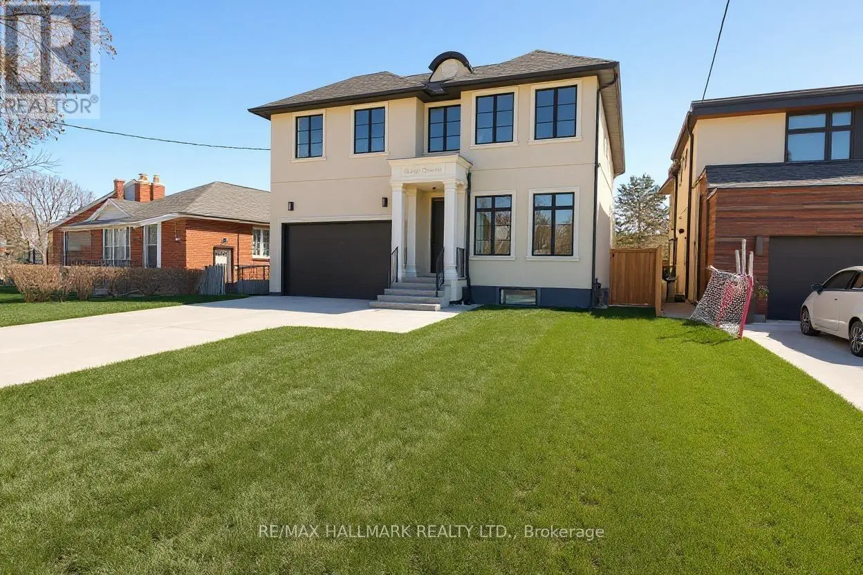 42 Agar Crescent, Toronto (Islington-City Centre West)