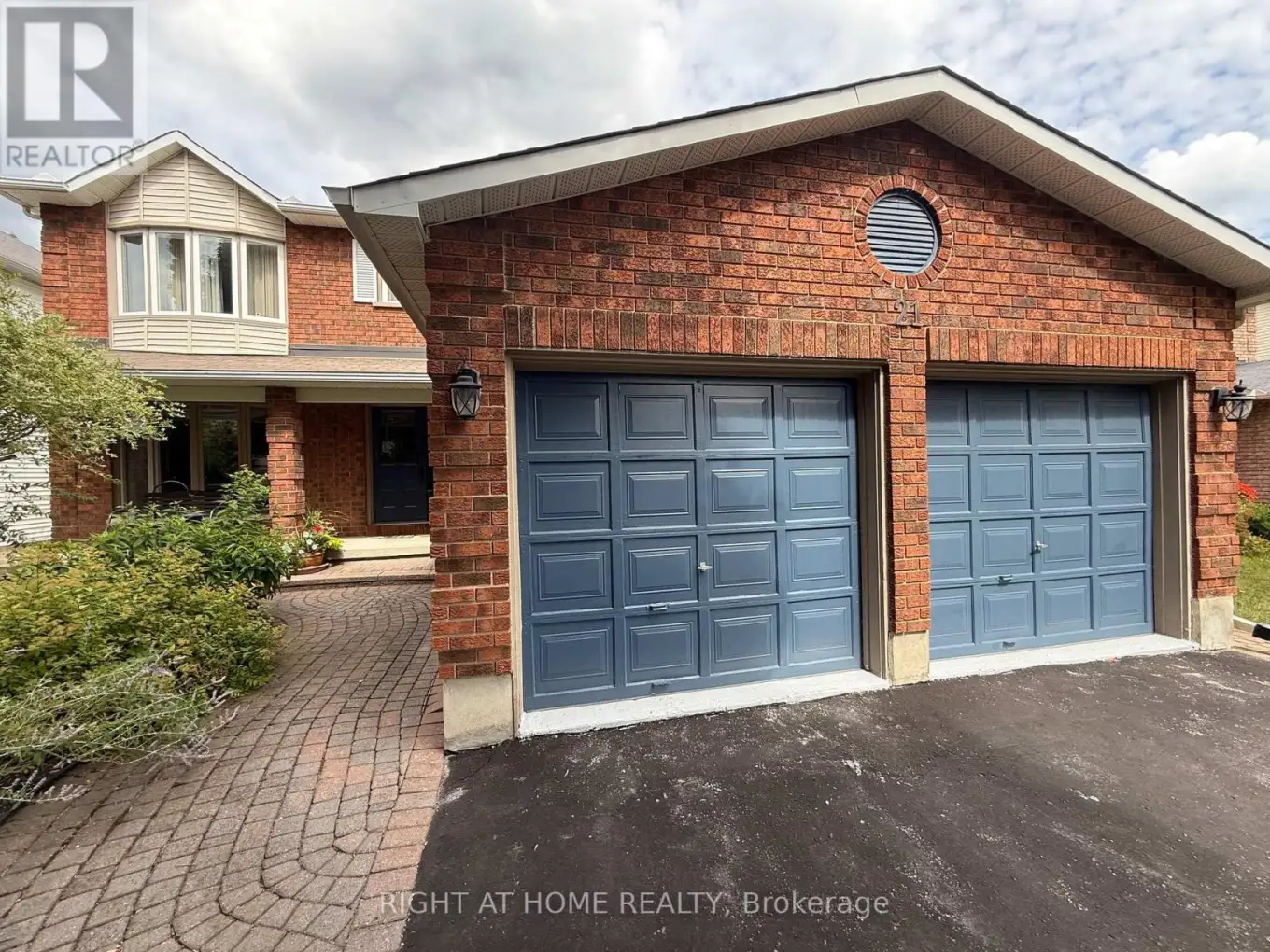 21 Hime Crescent, Ottawa
