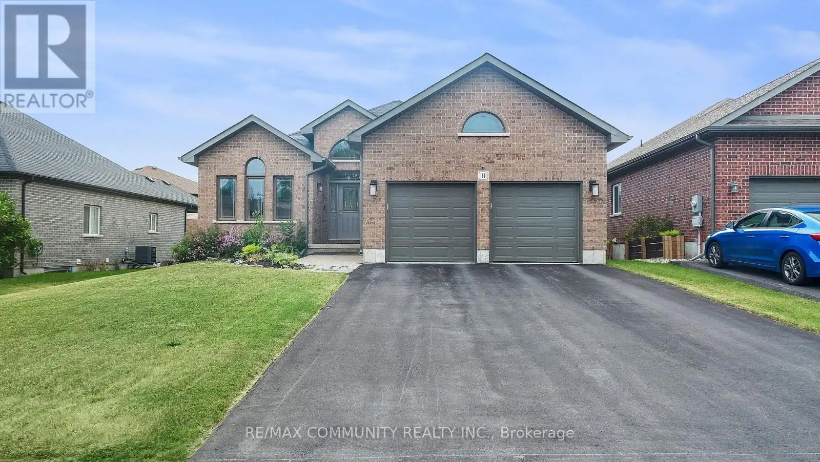 11 Stonecrest Boulevard, Quinte West (Sidney Ward)