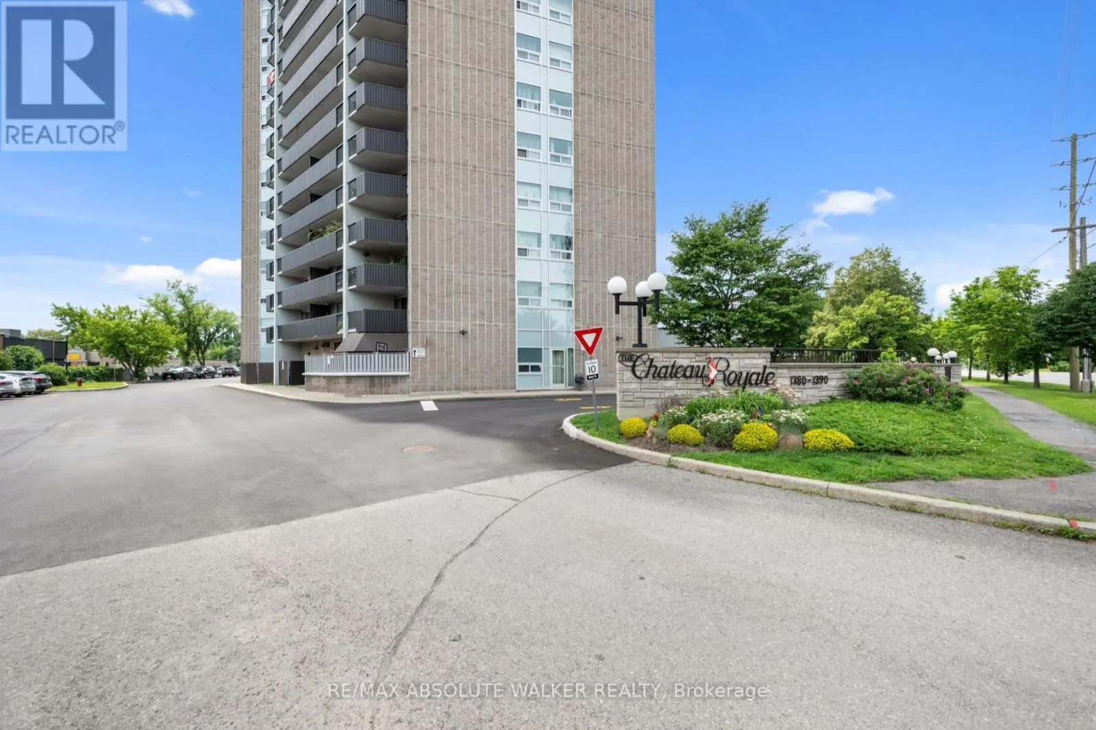 1380 Prince Of Wales Drive Unit PH6, Ottawa