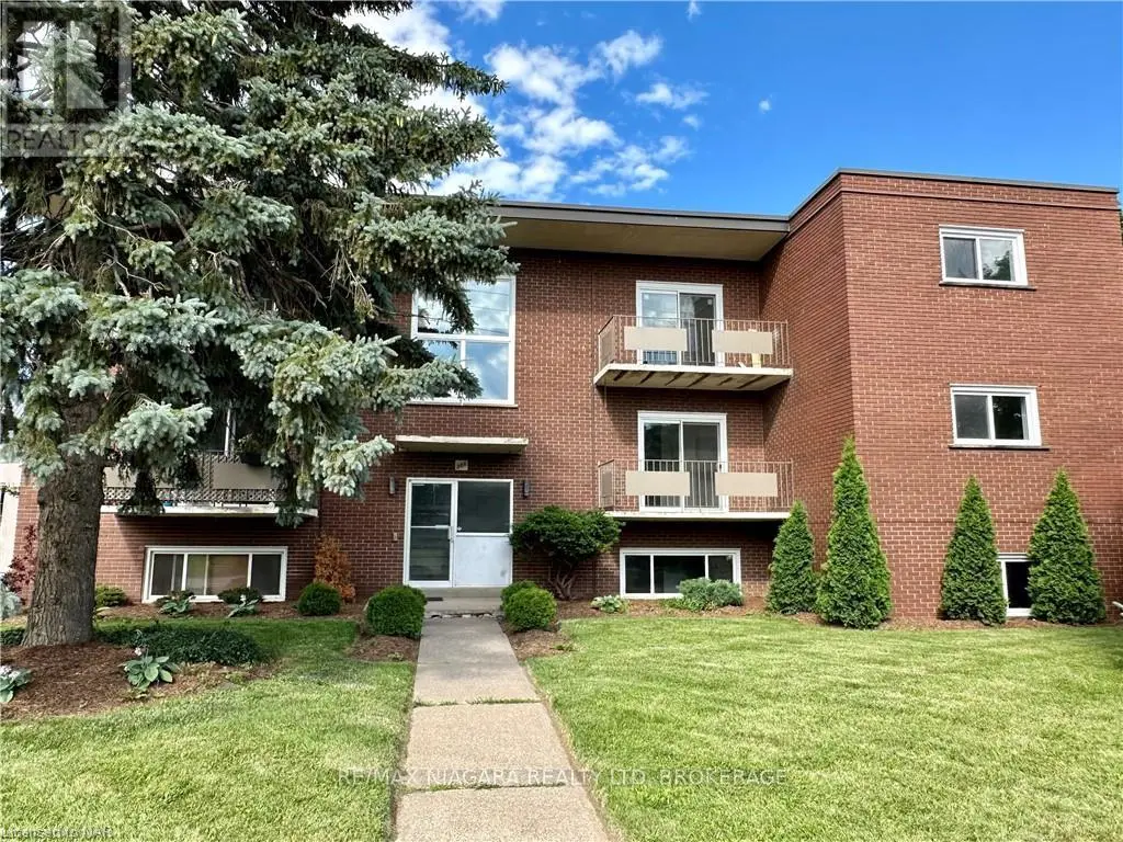 286 VINE Street Unit 8, St. Catharines (Carlton/Bunting)