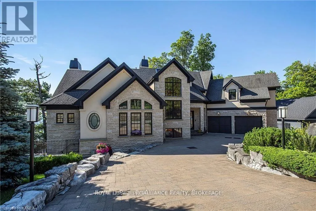 1618 St Lawrence Avenue, Kingston (Kingston East (Incl CFB Kingston))