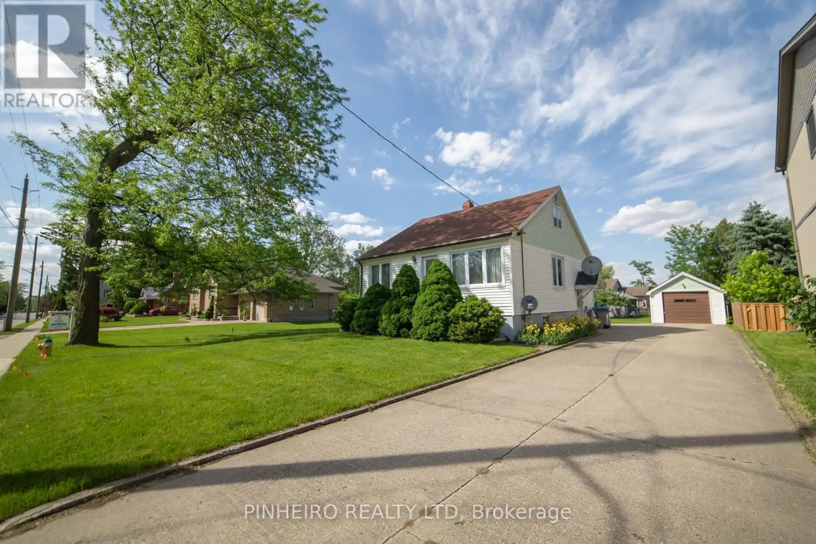 22566 Adelaide Street North, Strathroy-Caradoc (Mount Brydges)