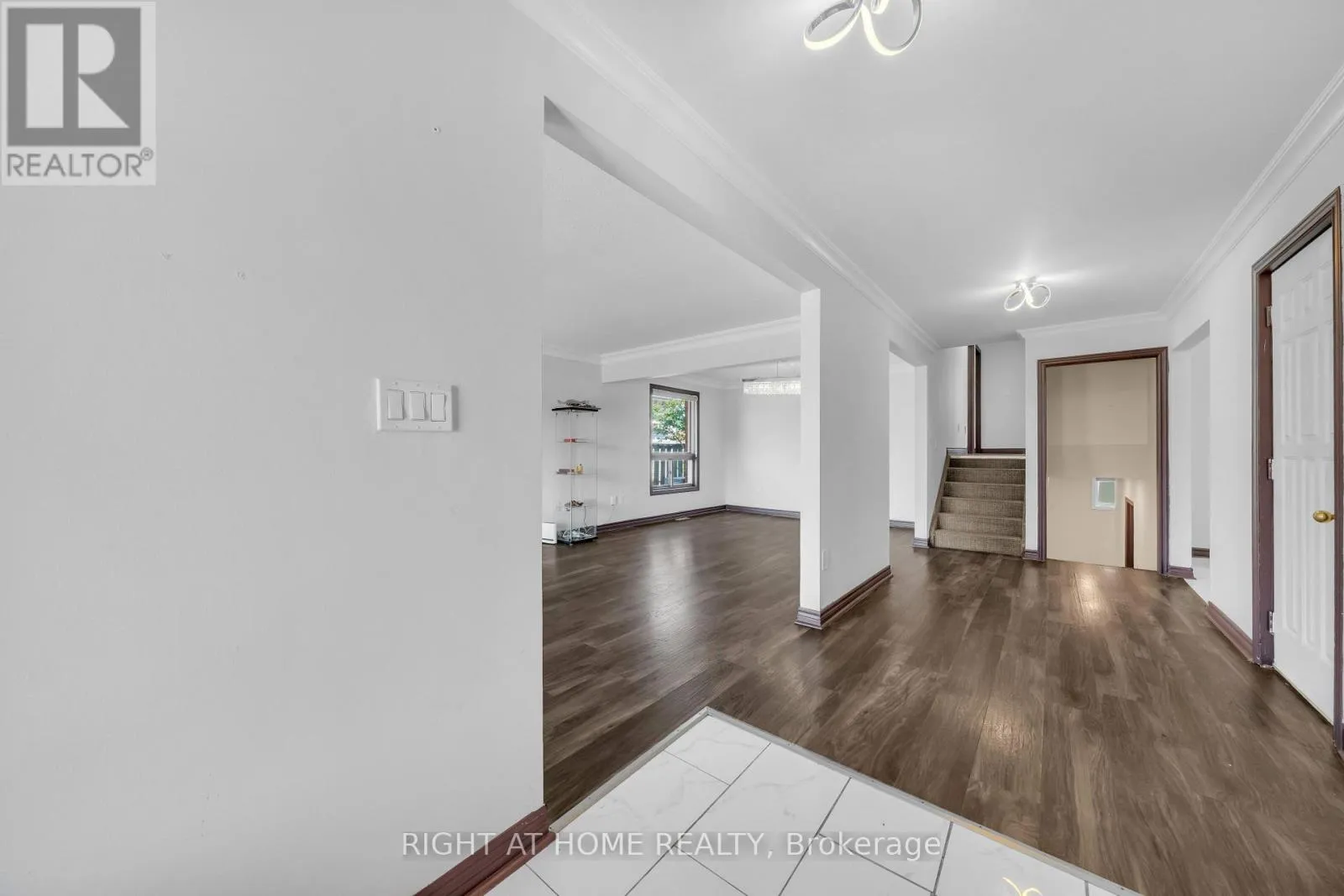 7651 Swan Street, Niagara Falls (Ascot)