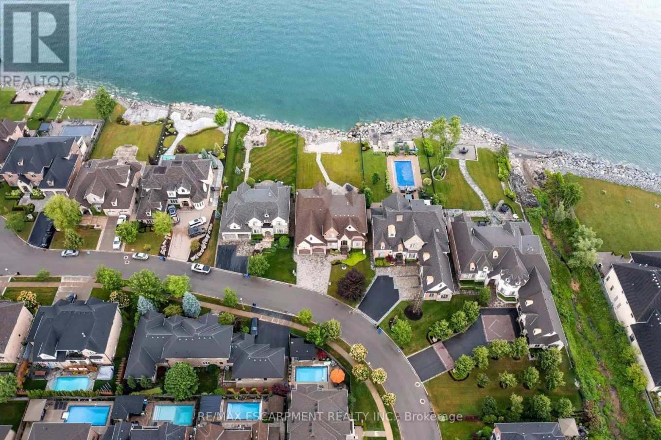 56 AQUAMARINE Drive, Hamilton (Lakeshore)