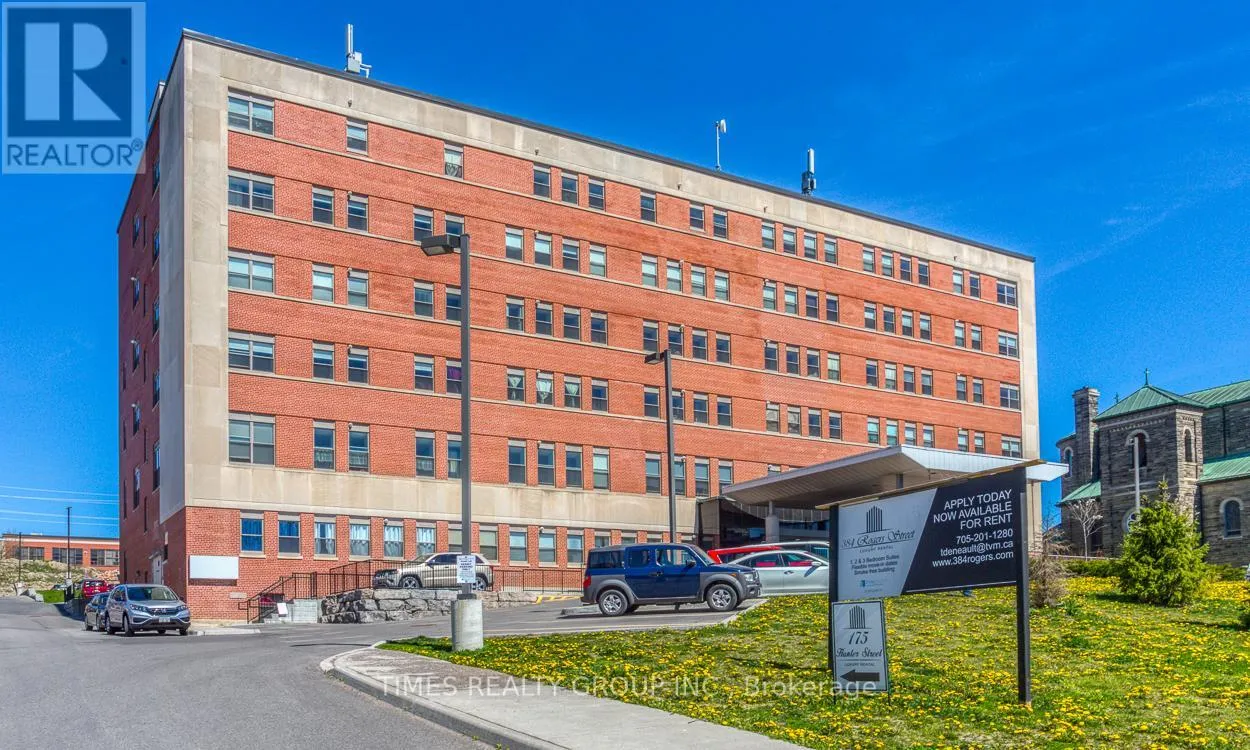 384 Rogers Street Unit 105, Peterborough (Ashburnham Ward 4)