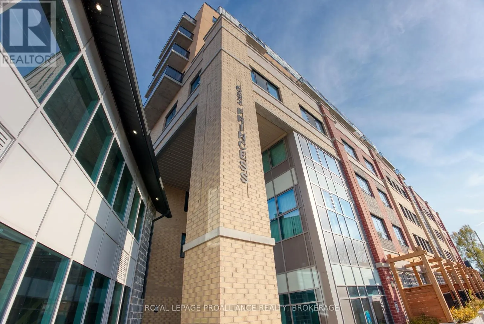 652 Princess Street North Unit 1015, Kingston (Central City East)