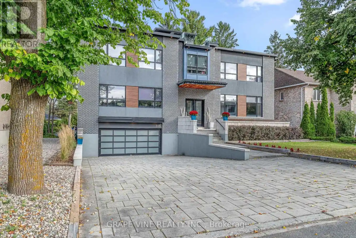 315 Crestview Road, Ottawa