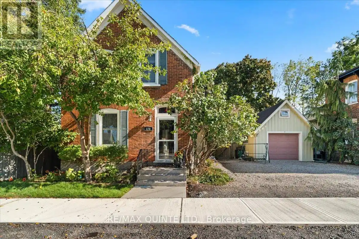 370 Main Street, Prince Edward County (Picton Ward)