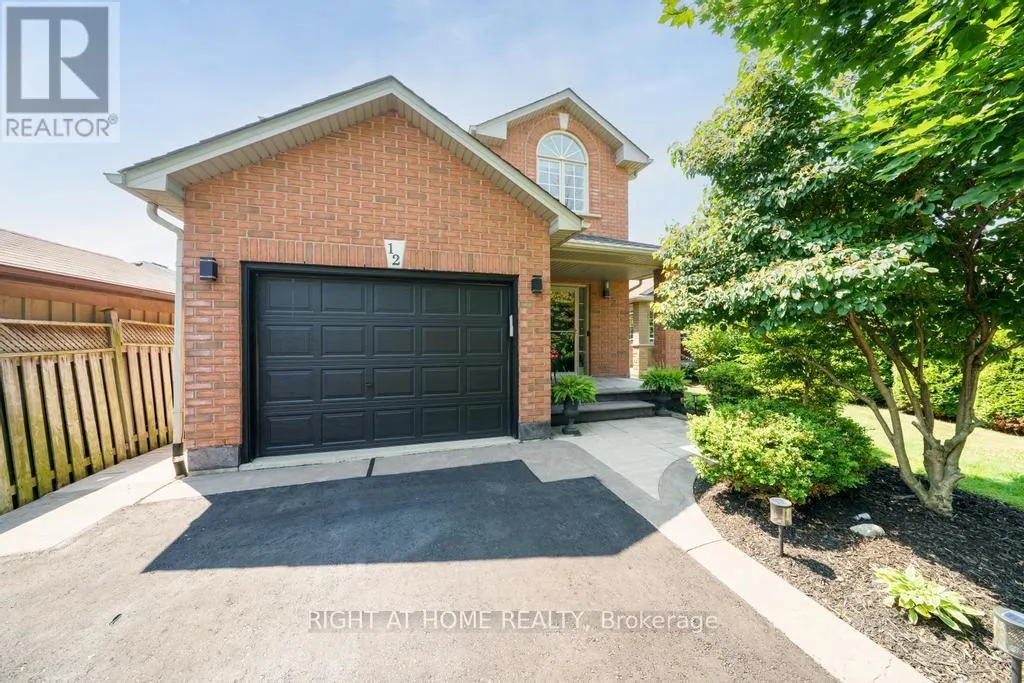 12 Valridge Court, Hamilton (Ancaster)