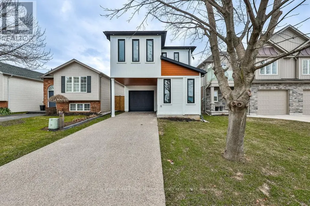 28 Lakeside Drive, St. Catharines (Port Weller)