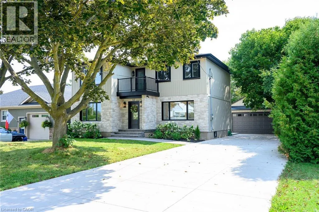 14 MARR Avenue, Grimsby