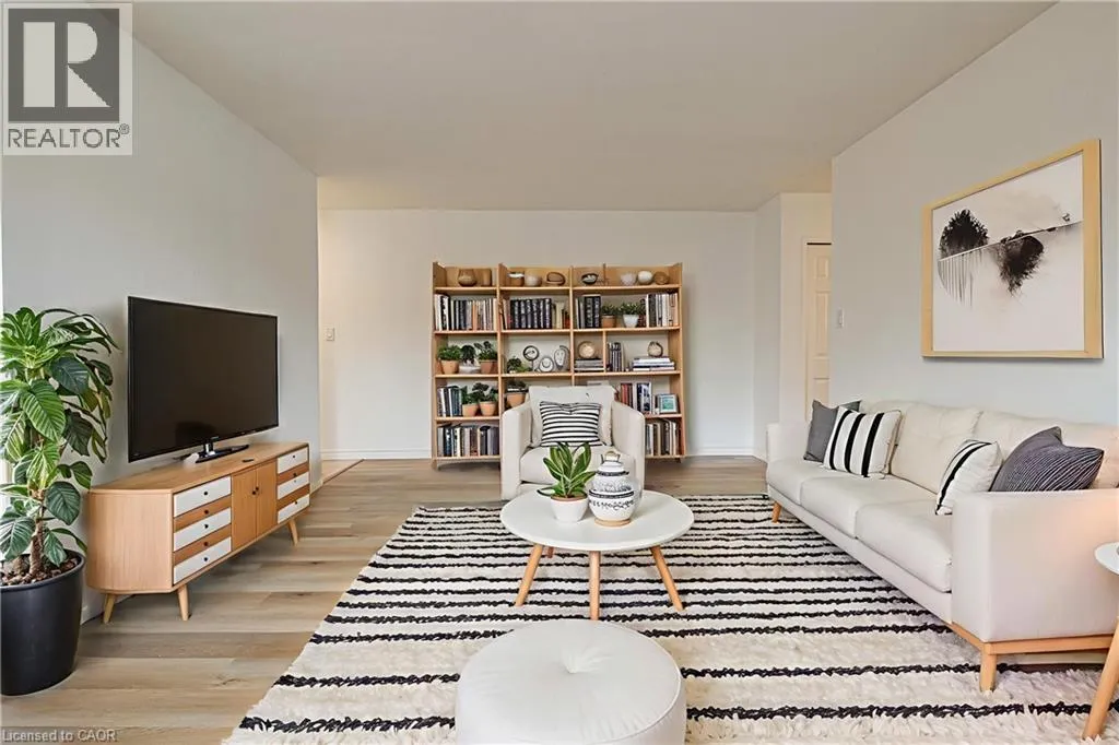 283 FAIRWAY Road North Unit 405, Kitchener