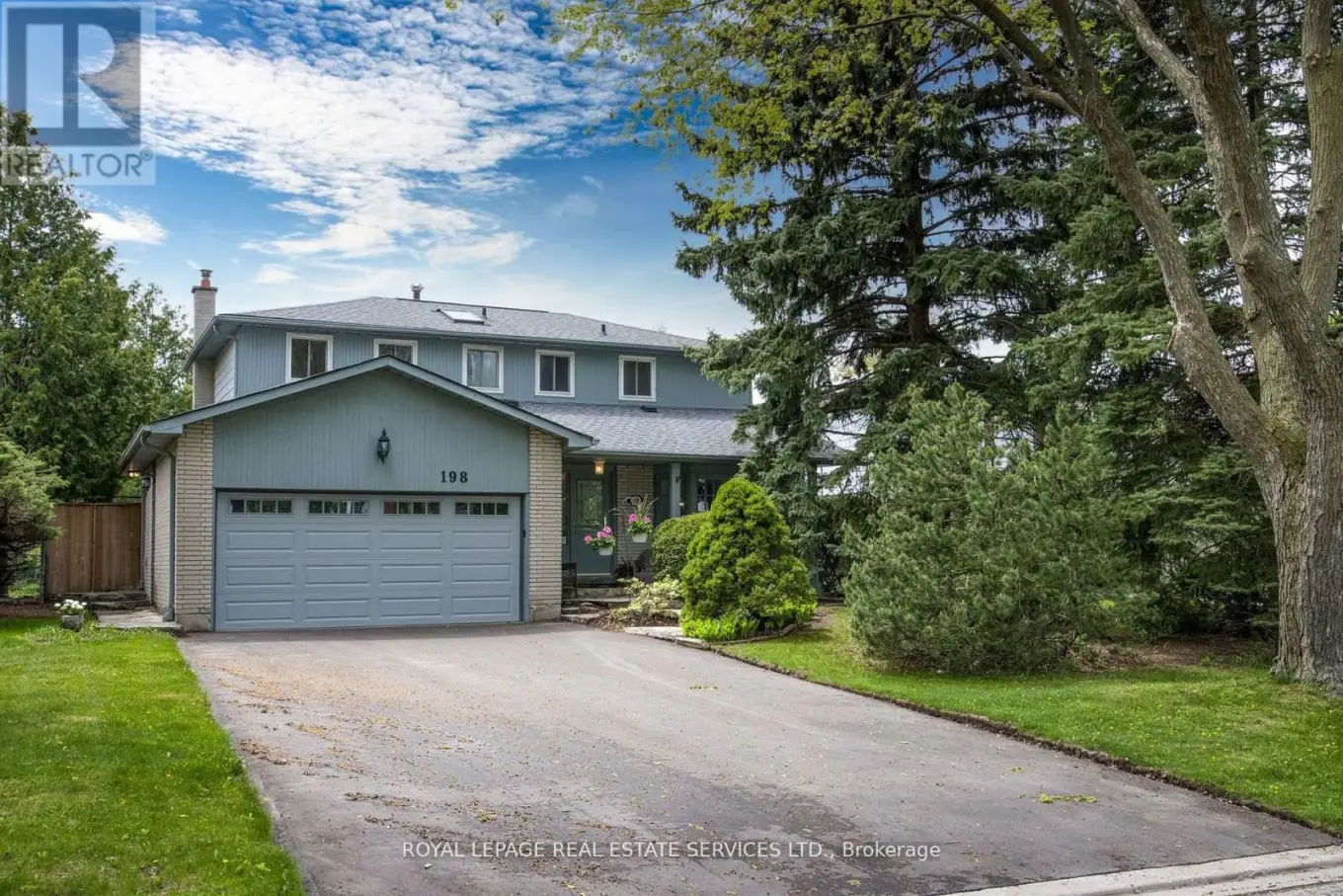 198 Romfield Circuit, Markham (Royal Orchard)