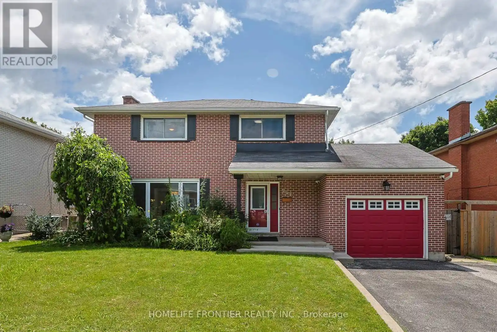 267 Grove Street East, Barrie (Wellington)