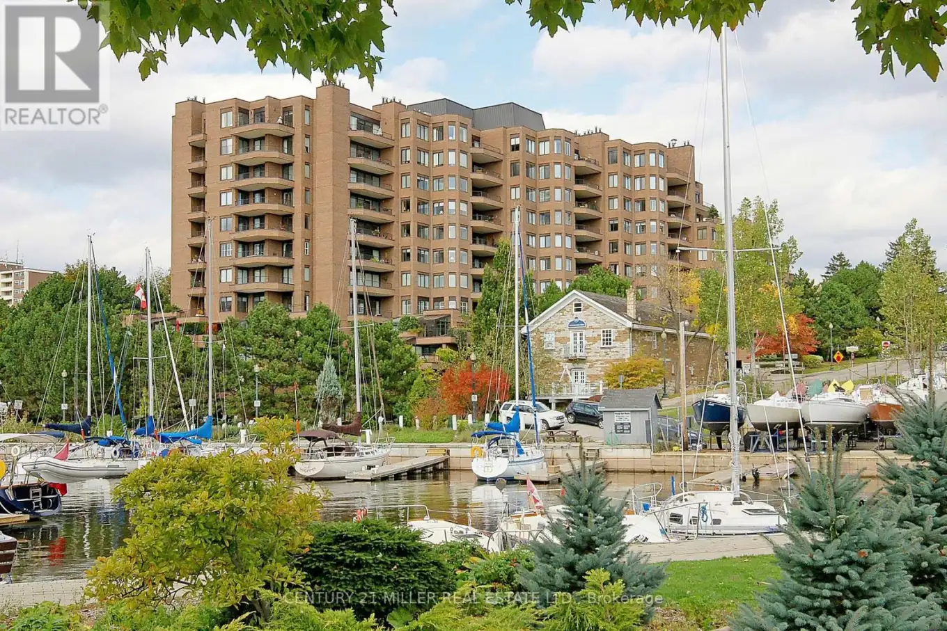 100 Lakeshore Road East Unit 710, Oakville (OO Old Oakville)
