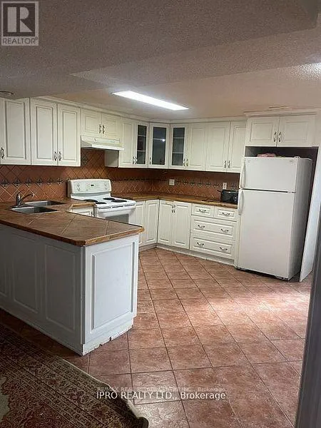 824 Preston Manor Drive Unit Bsmt, Mississauga (East Credit)