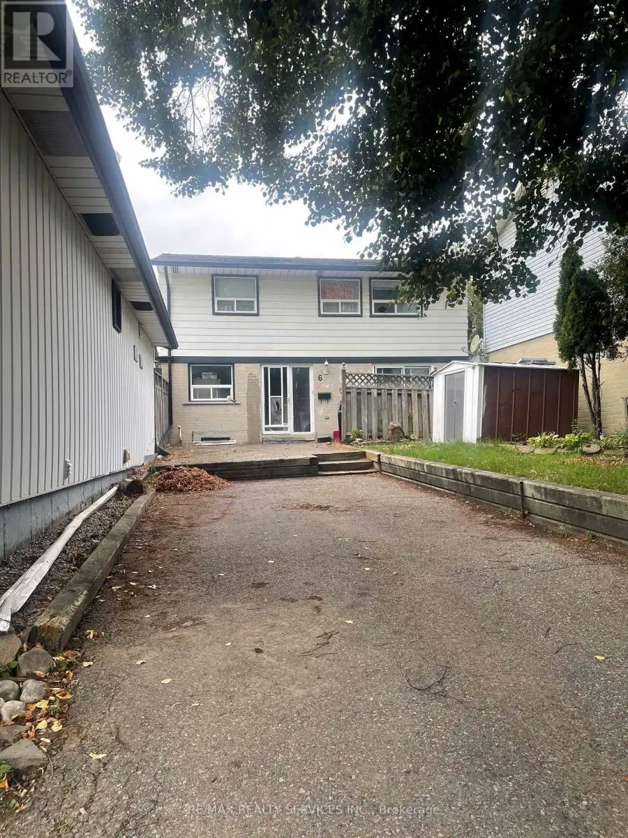 6 Hector Court, Brampton (Central Park)