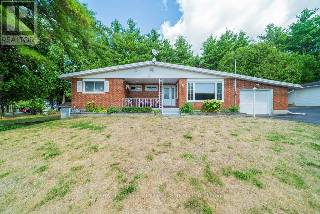 1676 Foxboro Stirling Road, Quinte West (Sidney Ward)