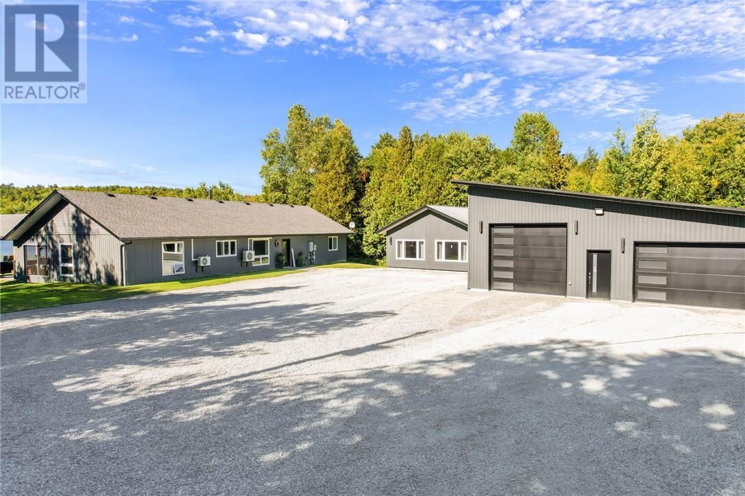 3 Bedroom House in Greater Sudbury