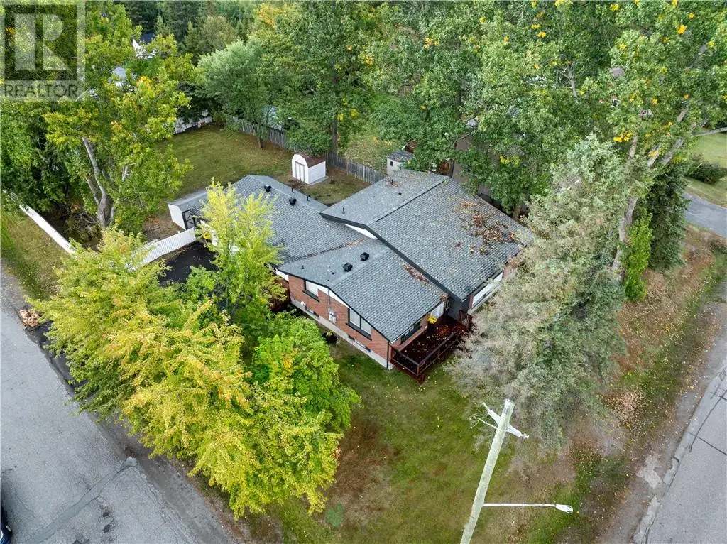 6 Bedroom Other in Hanmer