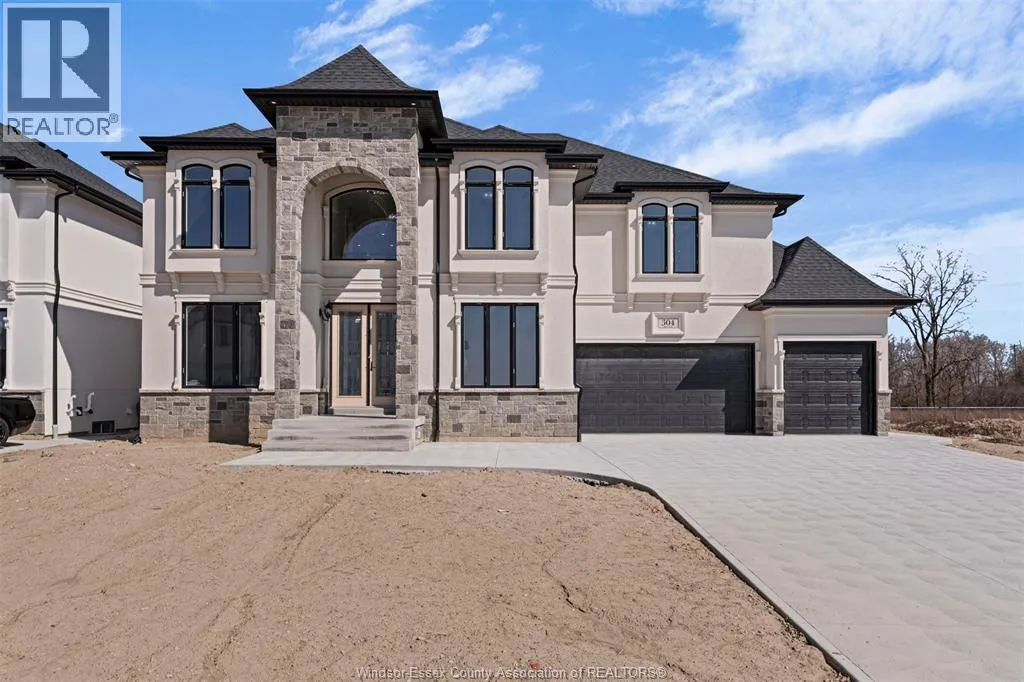 322 BENSON, Amherstburg