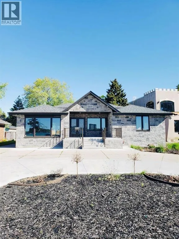 2135 RIVERSIDE Drive West, Windsor