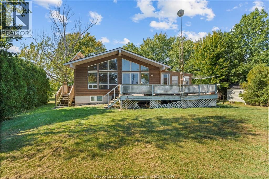 192 LAKESHORE Drive, Leamington